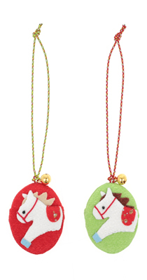 季節の提案商品「香りの根付　干支 午」