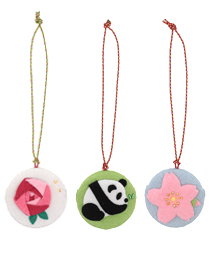 季節の提案商品「香りの根付　ローズ／パンダ／桜」